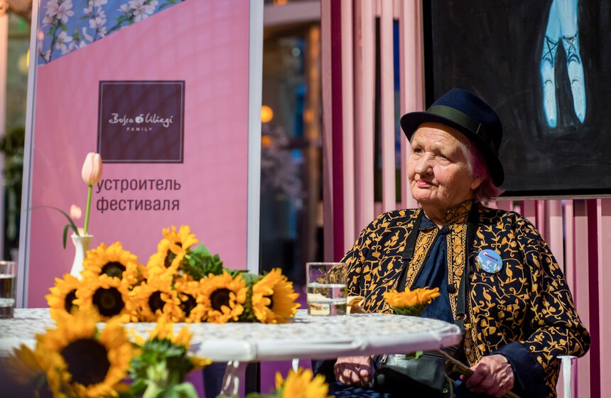 Выставка Кати Медведевой "Искусство чистой души" 28 фото