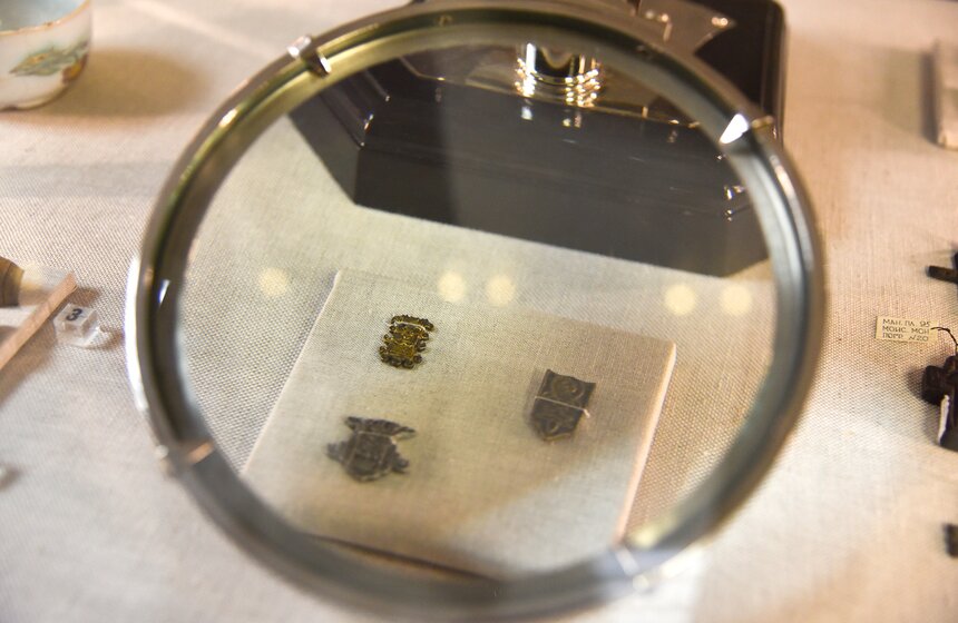 "Горизонты истории. Раскопки на Манежной площади 1993–1997 гг." 7 фото