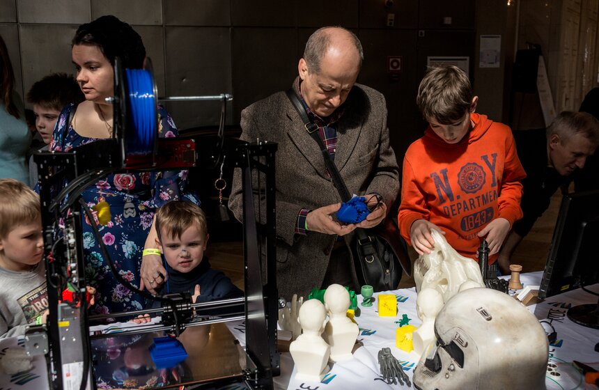 Научный фестиваль "WOW! HOW?" прошел в Российской академии наук 31 фото