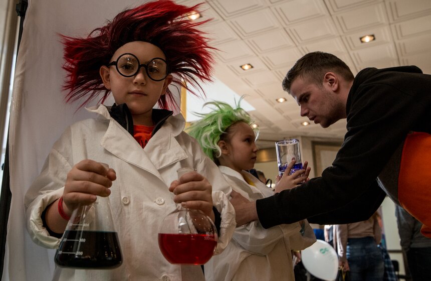 Научный фестиваль "WOW! HOW?" прошел в Российской академии наук 20 фото