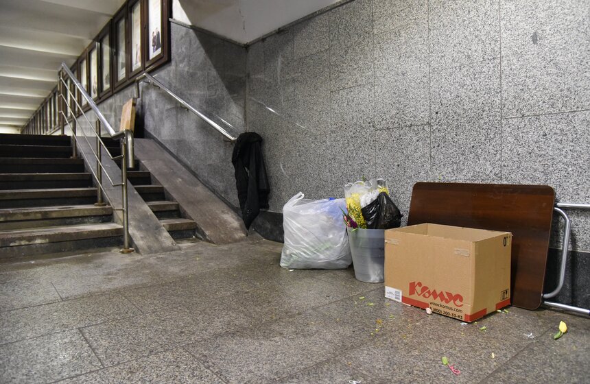 Рейд по пресечению нелегальной торговли цветами 13 фото