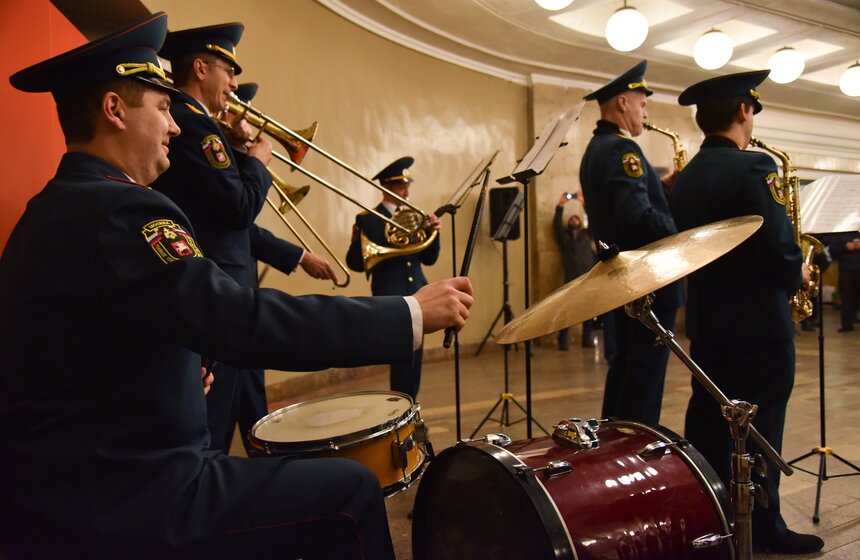Концерт оркестра МЧС в честь 8 Марта 24 фото