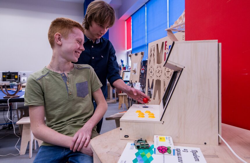 Пресс-тур в Центре технологической поддержки образования. Фото 19 фото