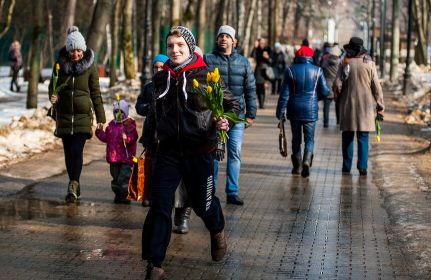 Цветочный забег в столичных парках 12 фото