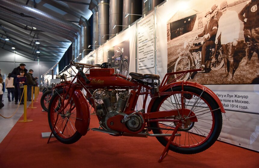 Выставка "Первые моторы России" в "Сокольниках" 4 фото