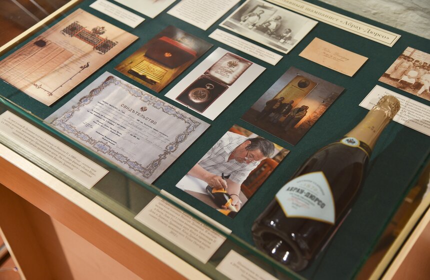 Выставка "Поставщики Двора Его Императорского Величества" 22 фото