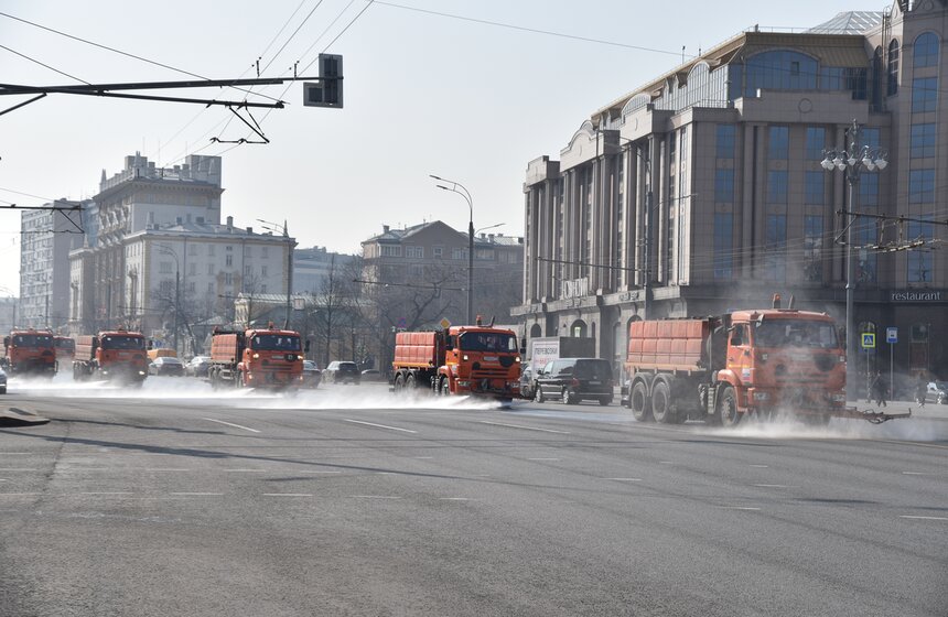 Коммунальщики начали устранять последствия зимних ненастий 13 фото