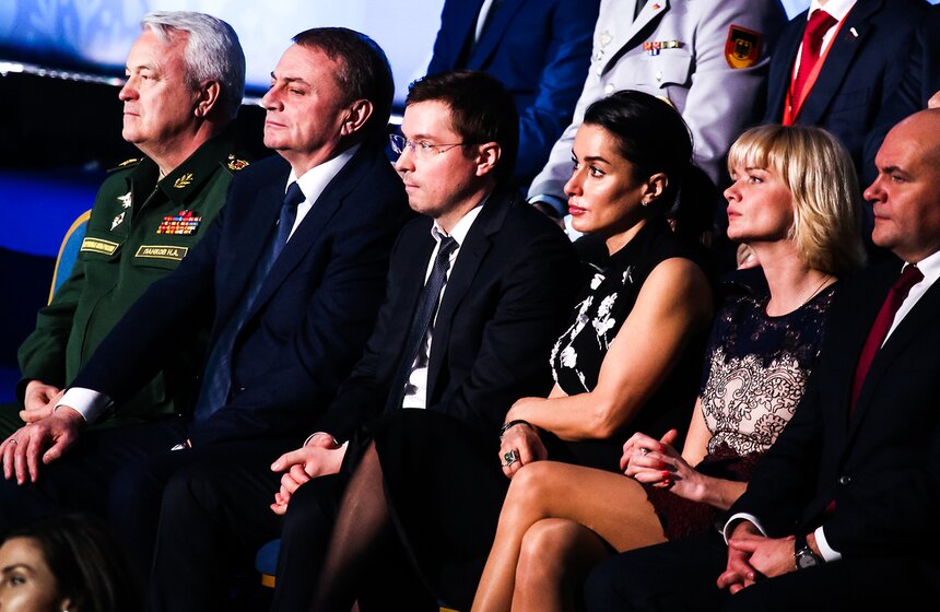 Церемония закрытия III зимних Всемирных военных игр 13 фото