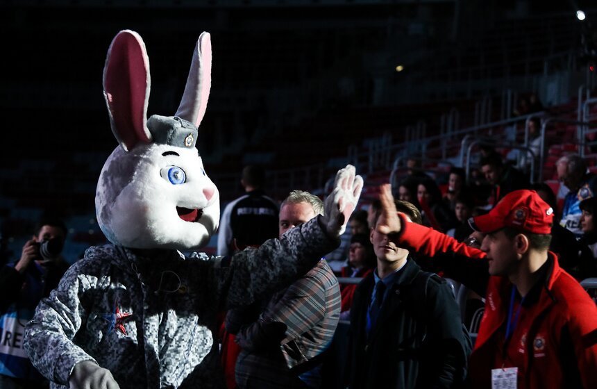 Соревнование по скалолазанию на Всемирных военных играх 21 фото