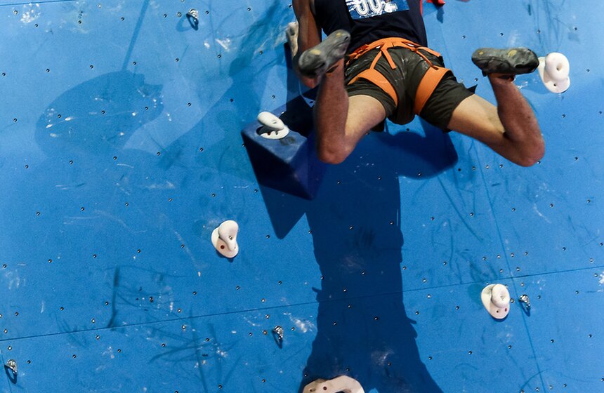 Соревнование по скалолазанию на Всемирных военных играх 28 фото