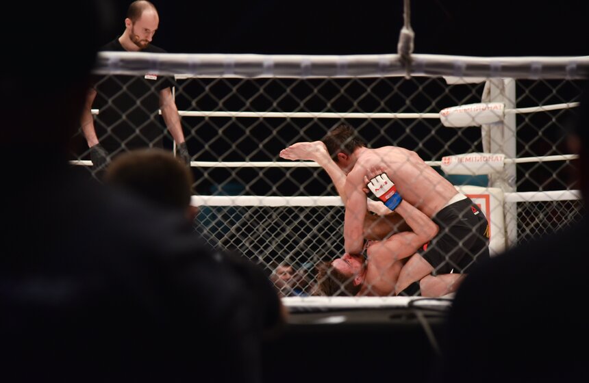 Международный турнир по смешанным единоборствам в "Олимпийском" 3 фото