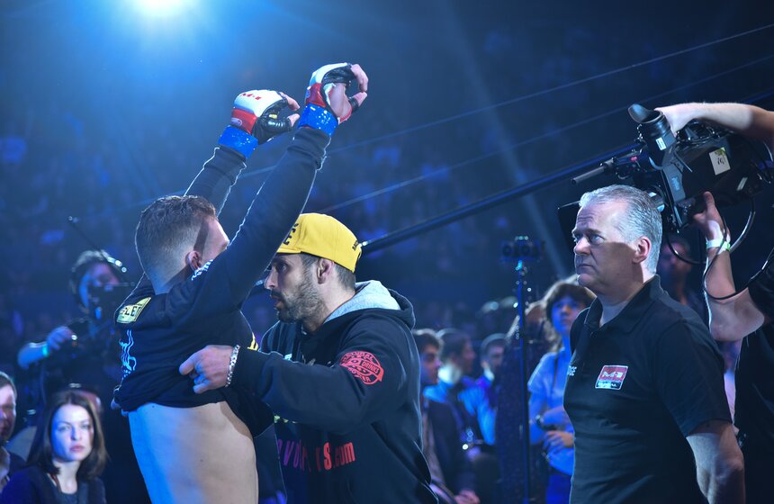 Международный турнир по смешанным единоборствам в "Олимпийском" 5 фото