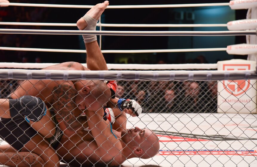 Международный турнир по смешанным единоборствам в "Олимпийском" 18 фото