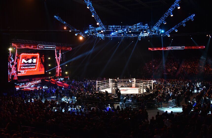 Международный турнир по смешанным единоборствам в "Олимпийском" 21 фото