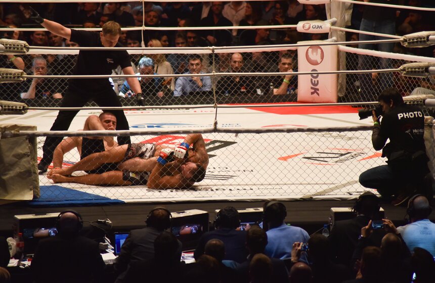 Международный турнир по смешанным единоборствам в "Олимпийском" 24 фото