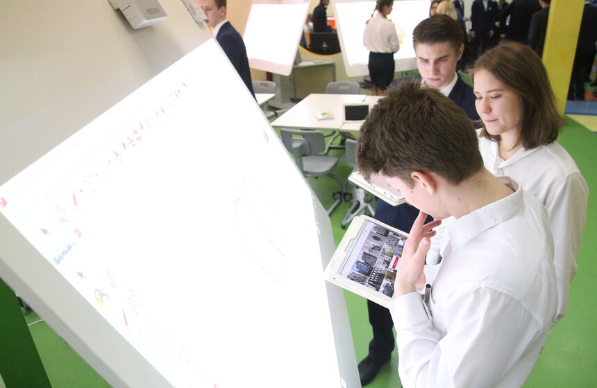 Мэр посетил лицей, где обсудил проект по профопределению 2 фото
