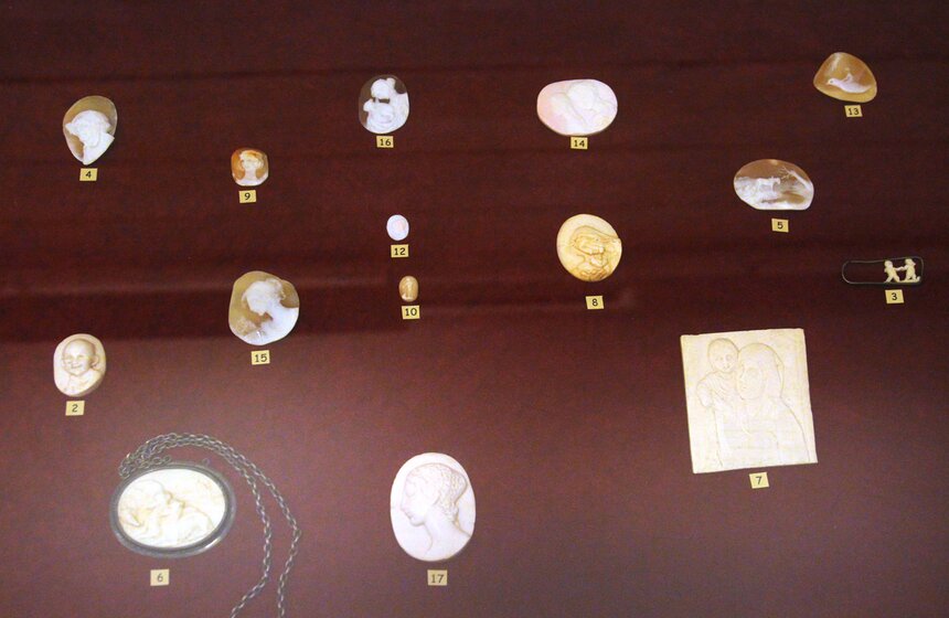 Выставка "Зарайские Сфинксы" открылась в Третьяковке 19 фото