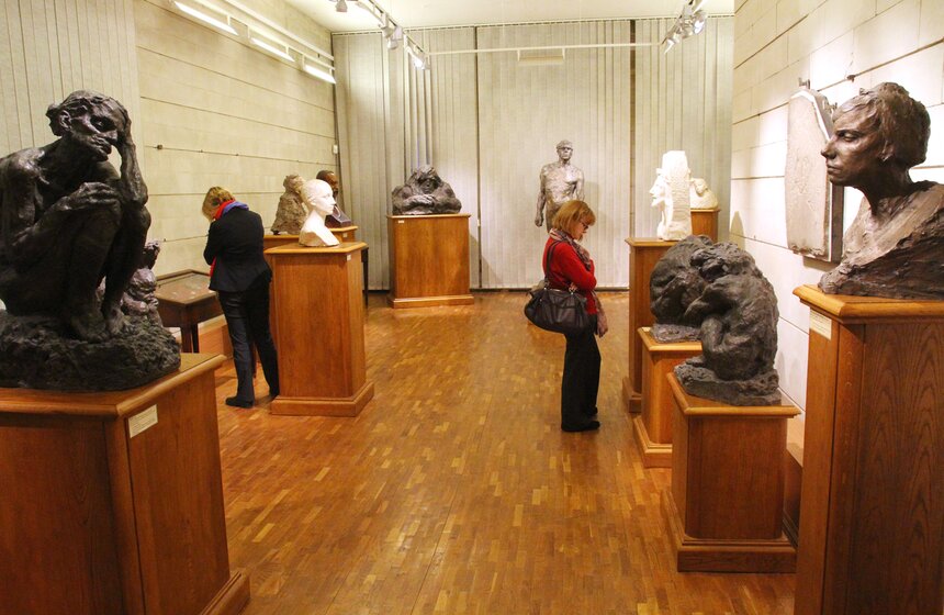 Выставка "Зарайские Сфинксы" открылась в Третьяковке 1 фото