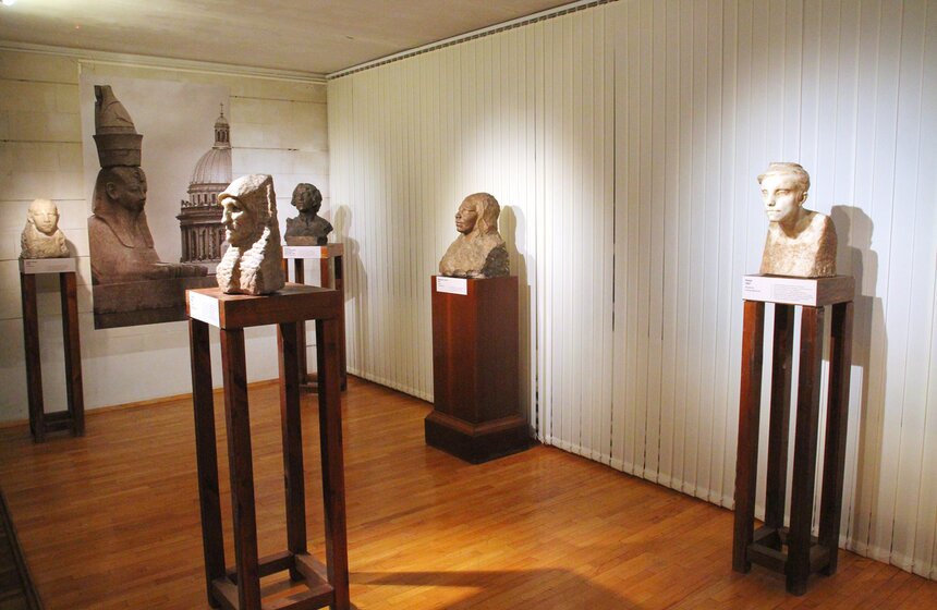 Выставка "Зарайские Сфинксы" открылась в Третьяковке 8 фото