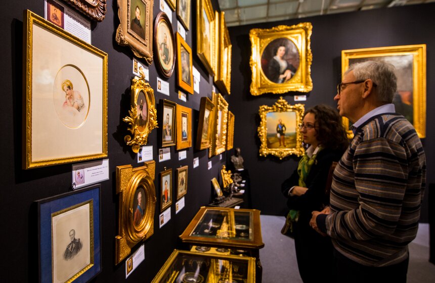 Выставка "42-й Российский Антикварный Салон" в Москве 2 фото