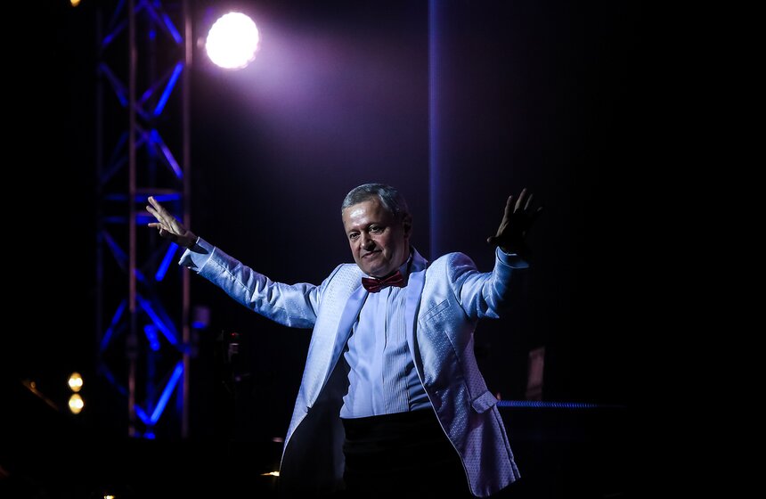 Концерт группы "Би-2" с оркестром в Кремлевском дворце 42 фото