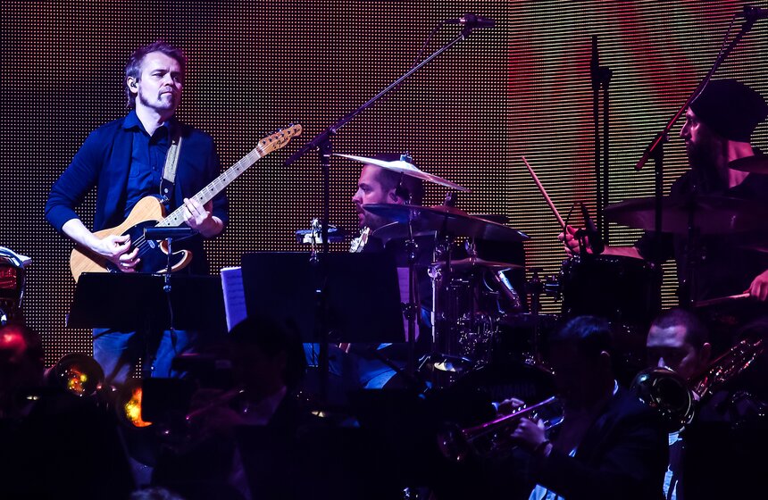 Концерт группы "Би-2" с оркестром в Кремлевском дворце 23 фото