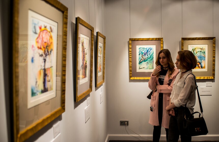 Выставка Сальвадора Дали "Алиса в Стране чудес" 11 фото