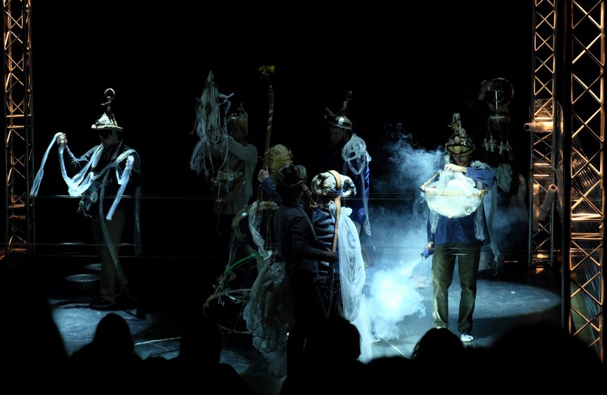 Спектакли "Золотой маски": "Язык птиц" 38 фото