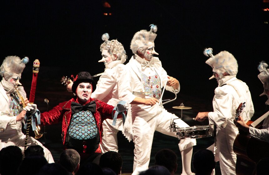 Артисты CIRQUE DU SOLEIL представили в Москве шоу Alegria 5 фото