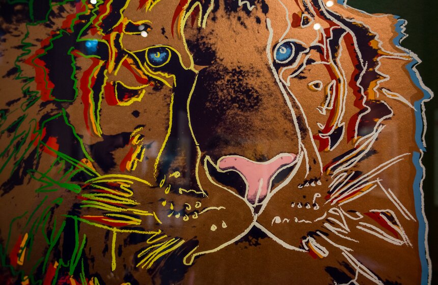 Выставка Уорхолла об исчезающих животных открылась в Москве 17 фото