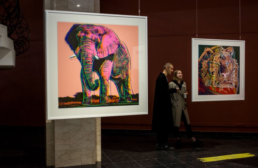 Выставка Уорхолла об исчезающих животных открылась в Москве 4 фото