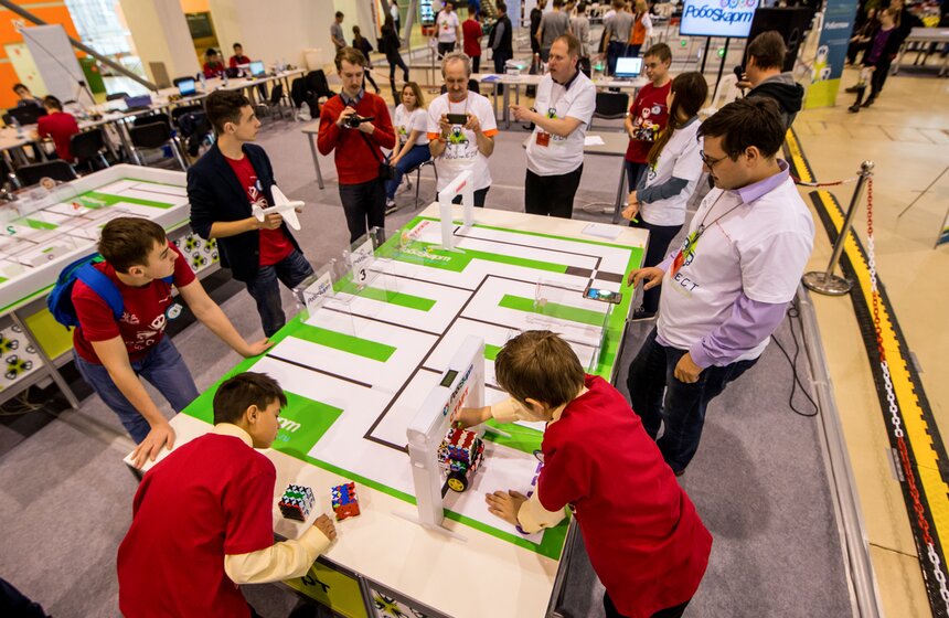 Фестиваль "РобоФест" на ВДНХ 26 фото