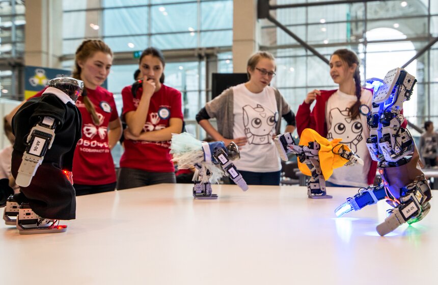 Фестиваль "РобоФест" на ВДНХ 20 фото