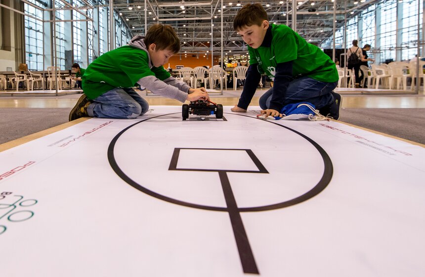 Фестиваль "РобоФест" на ВДНХ 18 фото