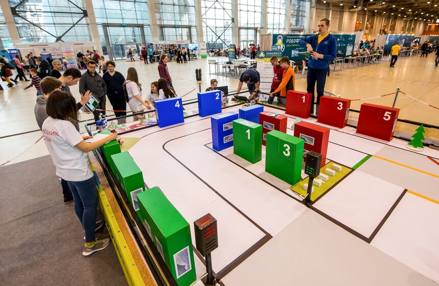 Фестиваль "РобоФест" на ВДНХ 22 фото