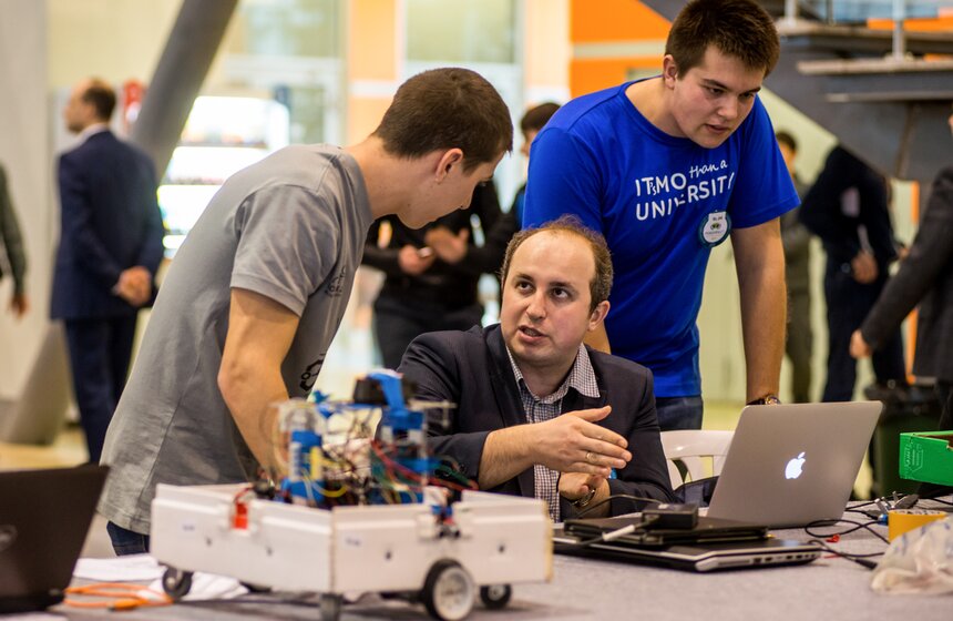 Фестиваль "РобоФест" на ВДНХ 6 фото