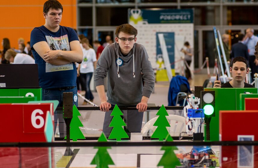 Фестиваль "РобоФест" на ВДНХ 12 фото