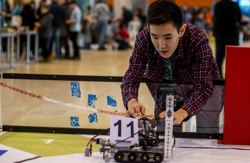 Фестиваль "РобоФест" на ВДНХ 14 фото