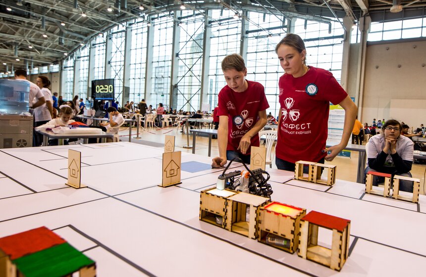Фестиваль "РобоФест" на ВДНХ 1 фото
