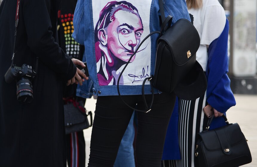 Это что на вас такое: наряды гостей Mercedes-Benz Fashion Week 13 фото