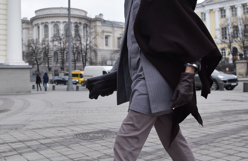 Это что на вас такое: наряды гостей Mercedes-Benz Fashion Week 31 фото