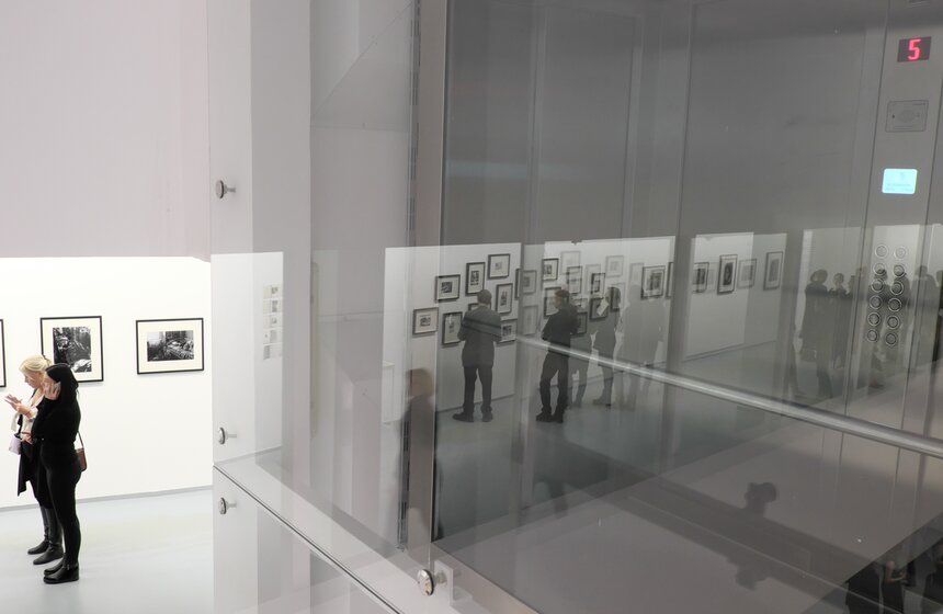 В Мультимедиа Арт Музее открылась выставка 2017 Pirelli Calendar 30 фото