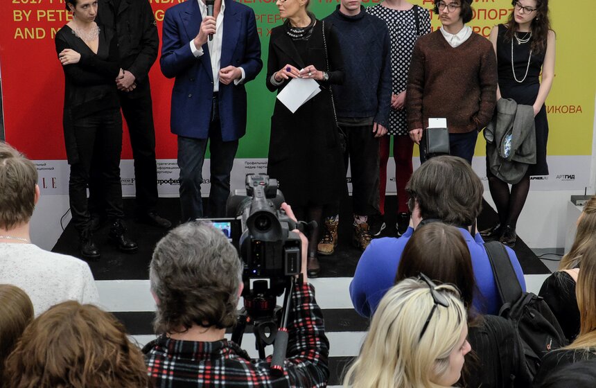 В Мультимедиа Арт Музее открылась выставка 2017 Pirelli Calendar 15 фото