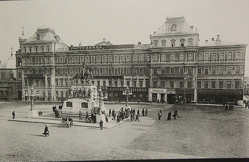 Сергей Собянин посетил историческое здание ресторана "Арагви" 8 фото