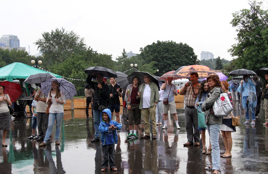 В Москве прошел "Фестиваль шагающих оркестров" 8 фото