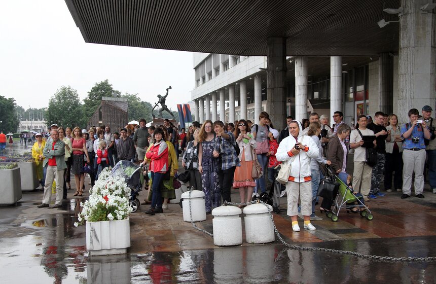 В Москве прошел "Фестиваль шагающих оркестров" 9 фото