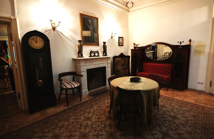 В Москве работает Дом-музей Марины Цветаевой 11 фото