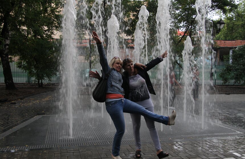 "Сухие" фонтаны открылись в Бабушкинском парке 6 фото