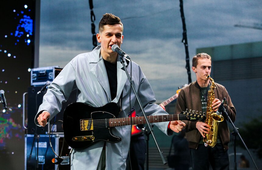 Премьера VR-постановки Максима Диденко "Клетка с попугаями" 14 фото