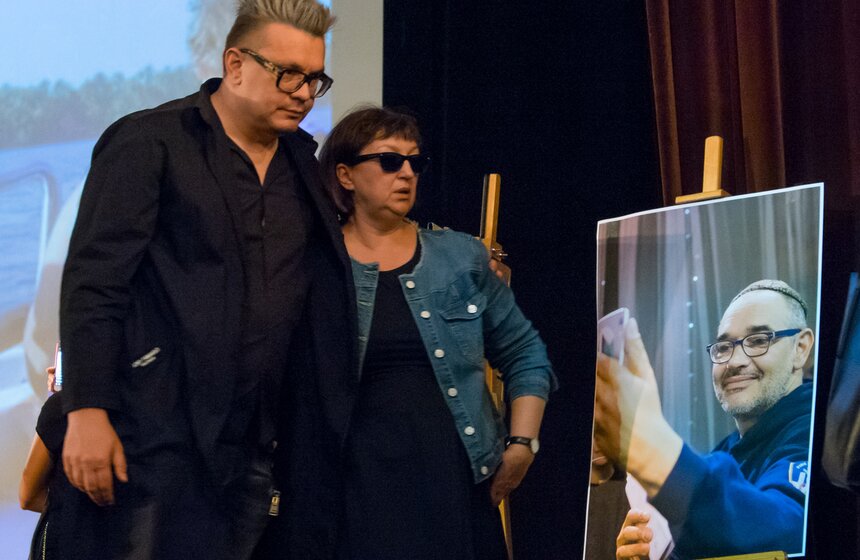 Прощание с Антоном Носиком прошло в Центральном доме литераторов 9 фото